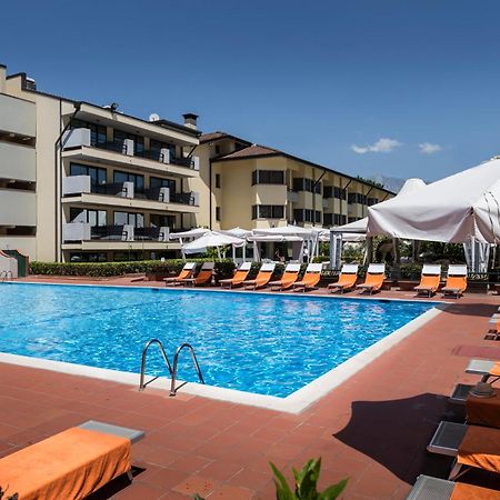 Una Hotels Forte Dei Marmi Exteriör bild